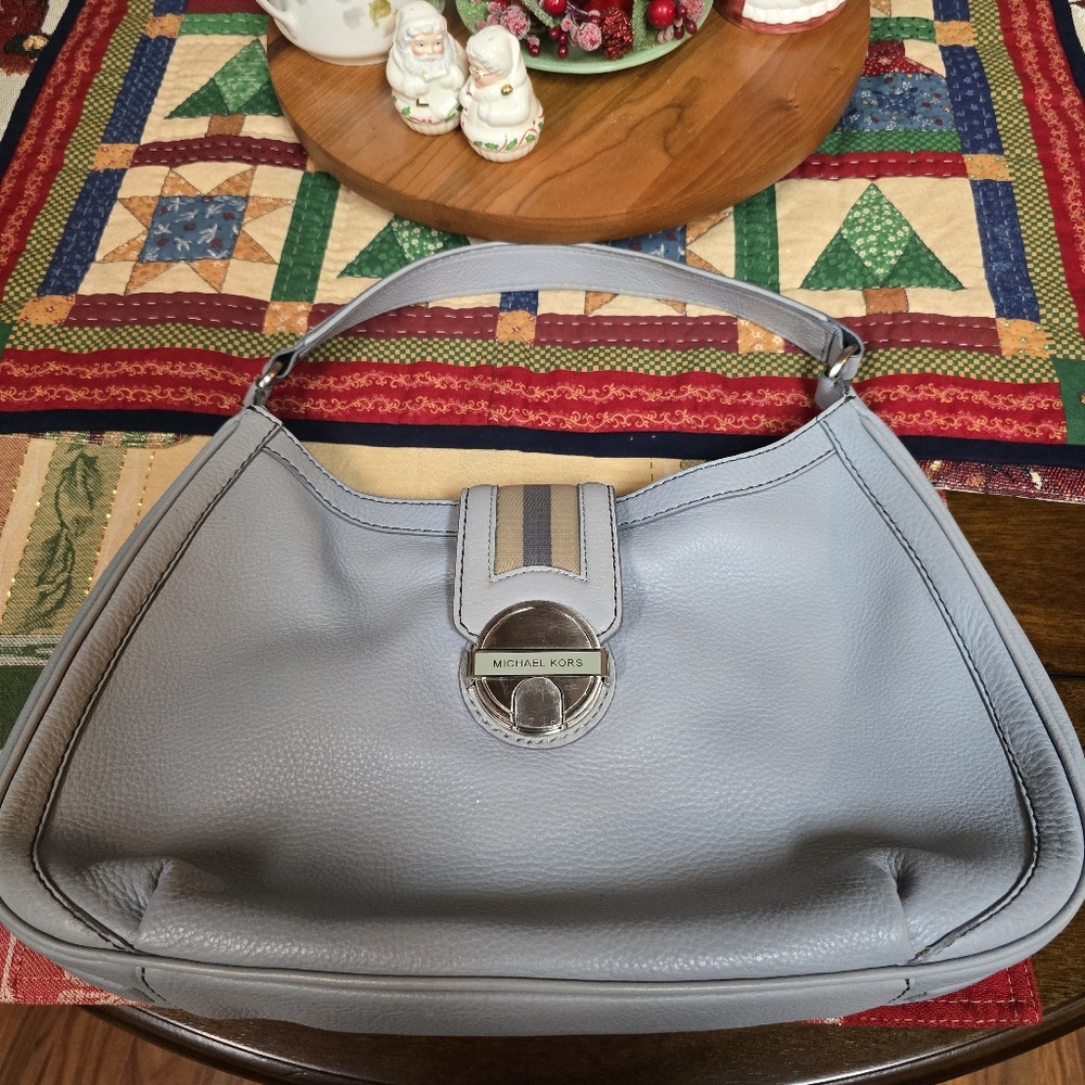 Michael Kors Light Gray Hobo Shoulder Bag Great Condition 15x9.5x3